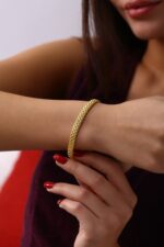 Örgü Form Kalın Zincir Altın Kaplama Gümüş Bileklik - Görsel 2