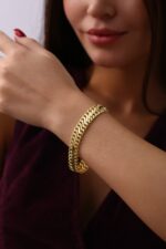 Geniş Form Gold Kaplama Modern Zincir Bileklik – 925 Ayar Gümüş - Görsel 2