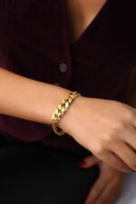 Kare Dokulu Geometrik Altın Kaplama Bileklik - Görsel 3