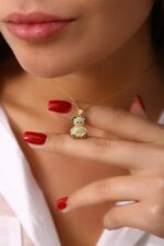 Taş İşlemeli Ayıcık Figürlü Altın Kaplama Gümüş Kolye - Görsel 2