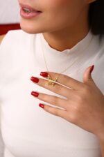 Minimal Kelebek Figürlü Altın Kaplama Kolye - Görsel 2