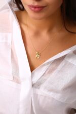 Taşlı Kuğu Figürlü Zarif Altın Kaplama Kolye - Görsel 3