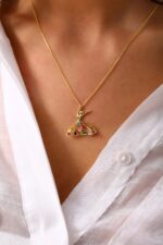 Renkli Taşlı Dansçı Figürlü Sanatsal Kolye - Görsel 3