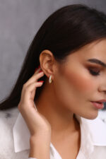 GoldPark Baget Halka Gümüş Küpe – Swarovski Taşlı, Zarif Kadın Küpe - Görsel 6