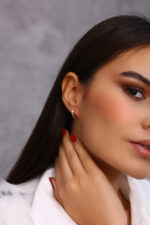 Kare Taşlı Minimal Altın Kaplama Halka Küpe - Görsel 6