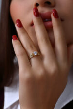 GoldPark Üç Sıra Işıltılı Modern Tek Taş Kadın Yüzük – 925 Ayar Gümüş - Görsel 3