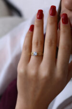 GoldPark Üç Sıra Işıltılı Modern Tek Taş Kadın Yüzük – 925 Ayar Gümüş - Görsel 4