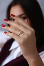 GoldPark Taç Form İnce Taş Detaylı Kadın Yüzük – 925 Ayar Gümüş - Görsel 4