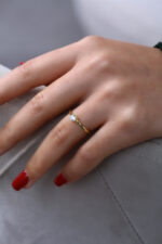 İnce Form Tektaş Gold Kadın Yüzük - Görsel 4