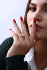 Oval Taş Çevresi Işıltılı Gold Kadın Yüzük - Görsel 5