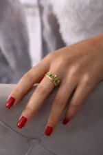 Yeşil Taşlı Taç Model Gold Kadın Yüzük - Görsel 10