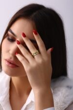 Yeşil Taşlı Taç Model Gold Kadın Yüzük - Görsel 3