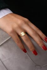 Kart Motifli Modern Gold Kadın Yüzük - Görsel 2