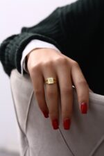 Kart Motifli Modern Gold Kadın Yüzük - Görsel 5