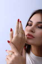 Baget ve Yuvarlak Taş Detaylı İnce Gold Yüzük - Görsel 8