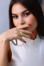 Zincir Detaylı Tektaş Gold Kadın Yüzük - Görsel 11