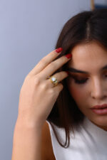 Zincir Detaylı Tektaş Gold Kadın Yüzük - Görsel 10